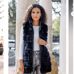 Donna Salyers black reversible faux fur vest never worn with zipper and pockets